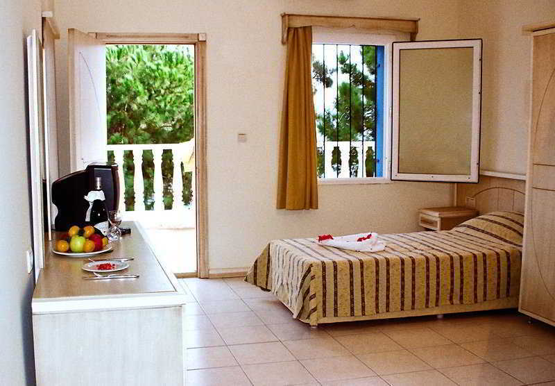 Chronos Beach Akyarlar Turgutreis Exterior photo